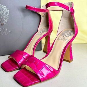 VINCE CAMUTO DEEP PINK MAGENTA FLARED STILETTO HEELS ANKLE STRAPS SIZE 9M